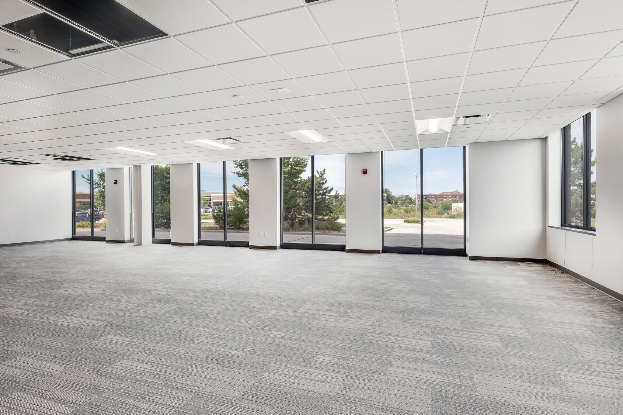 10100 W Innovation Dr, Wauwatosa, WI for lease Interior Photo- Image 1 of 12