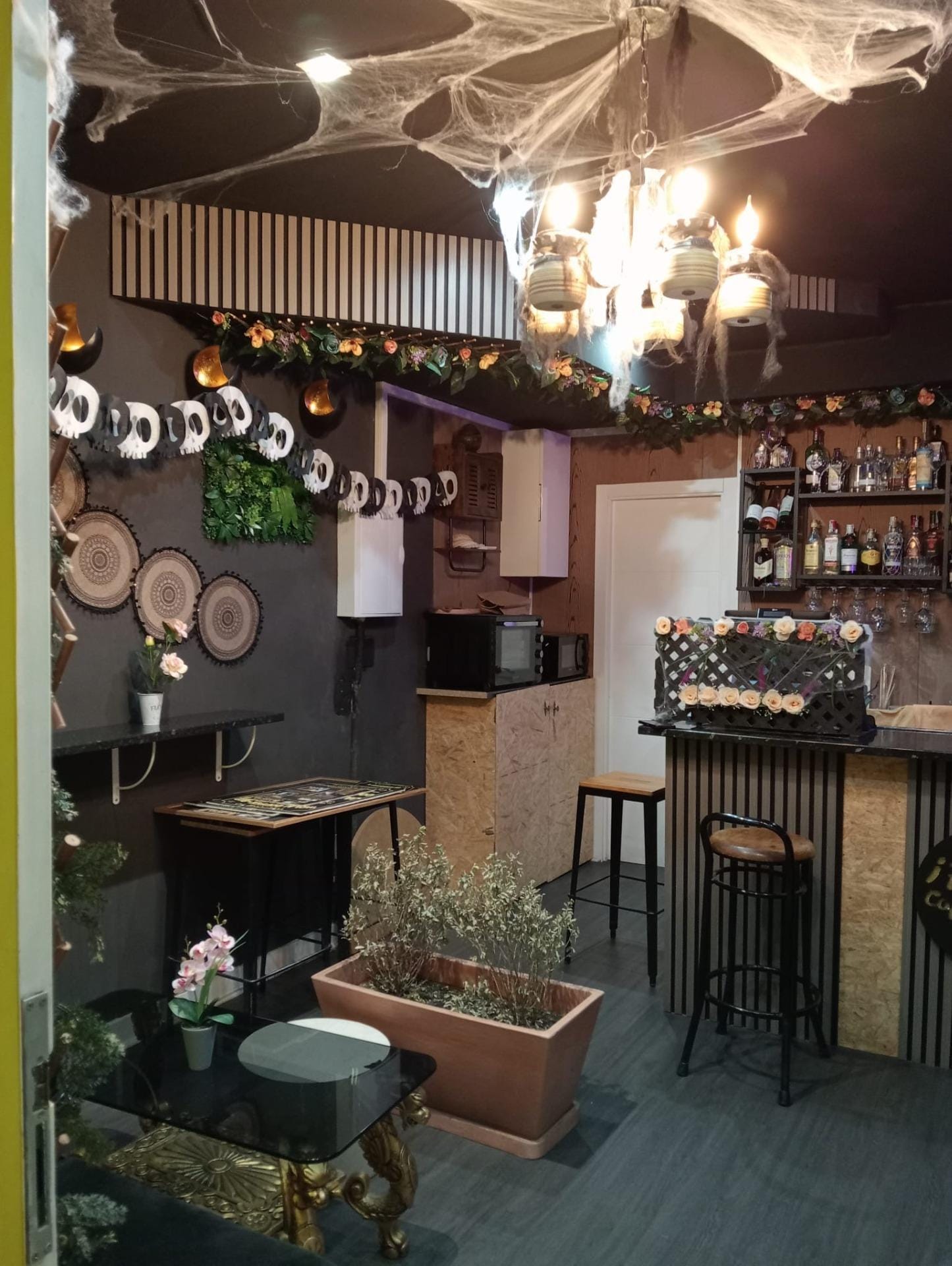 Retail in Madrid, Madrid for lease Interior Photo- Image 1 of 6