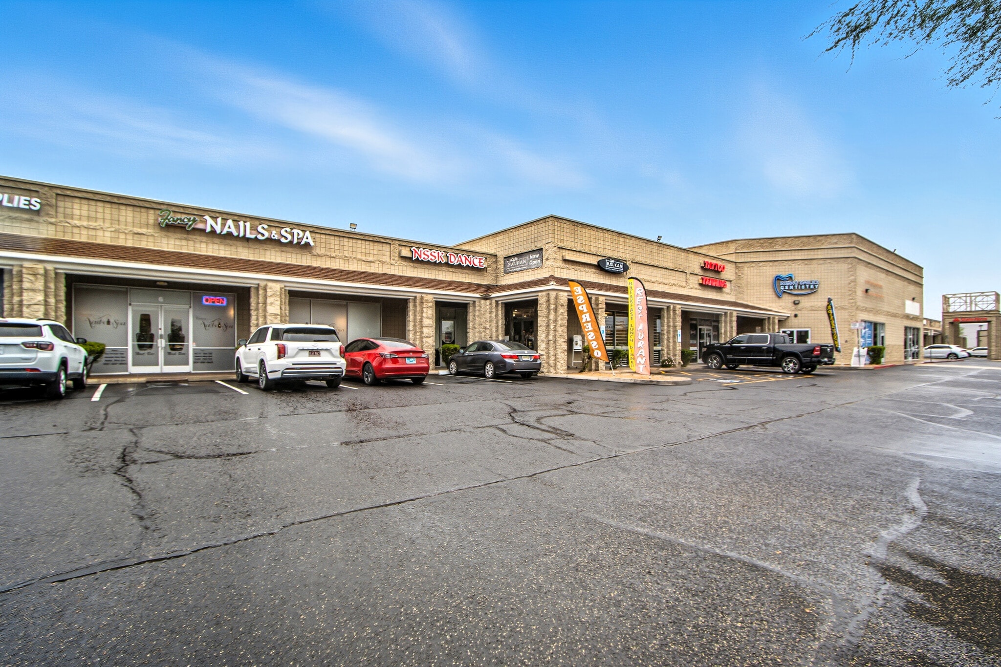 21043 N Cave Creek Rd, Phoenix, AZ for lease Building Photo- Image 1 of 1