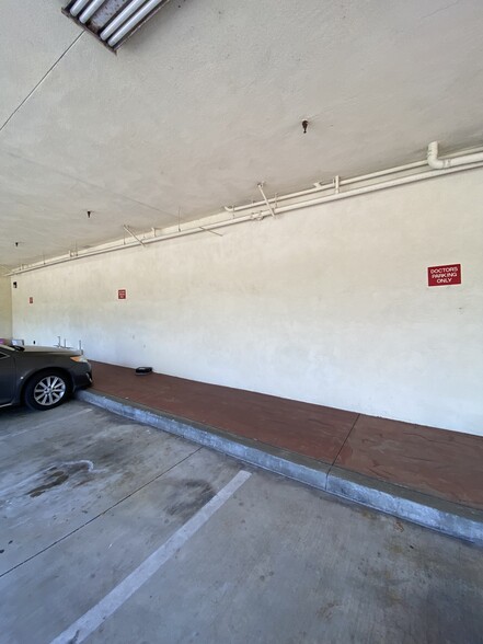 222 Sunset Ave, West Covina, CA for lease - Building Photo - Image 3 of 5