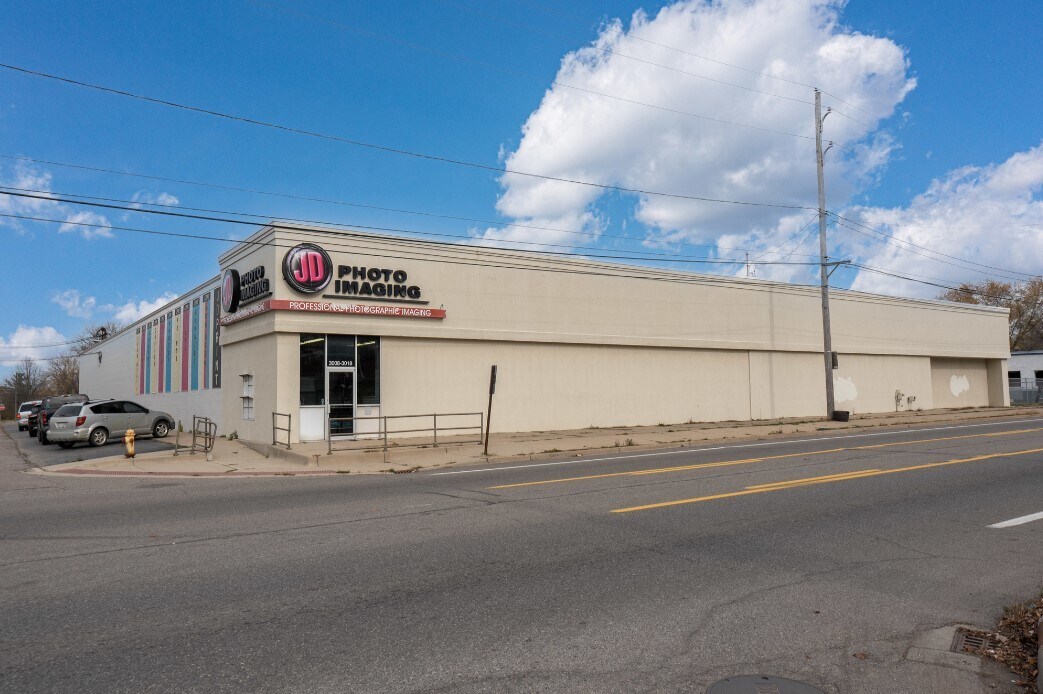 3018 Corunna Rd, Flint, MI 48503