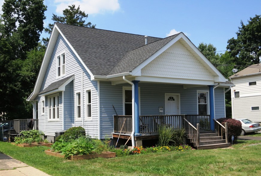 463 Union Ave, Middlesex, NJ 08846