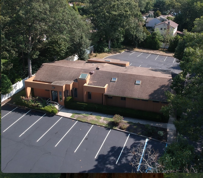 335 Terry Rd, Smithtown, NY for lease - Building Photo - Image 3 of 10
