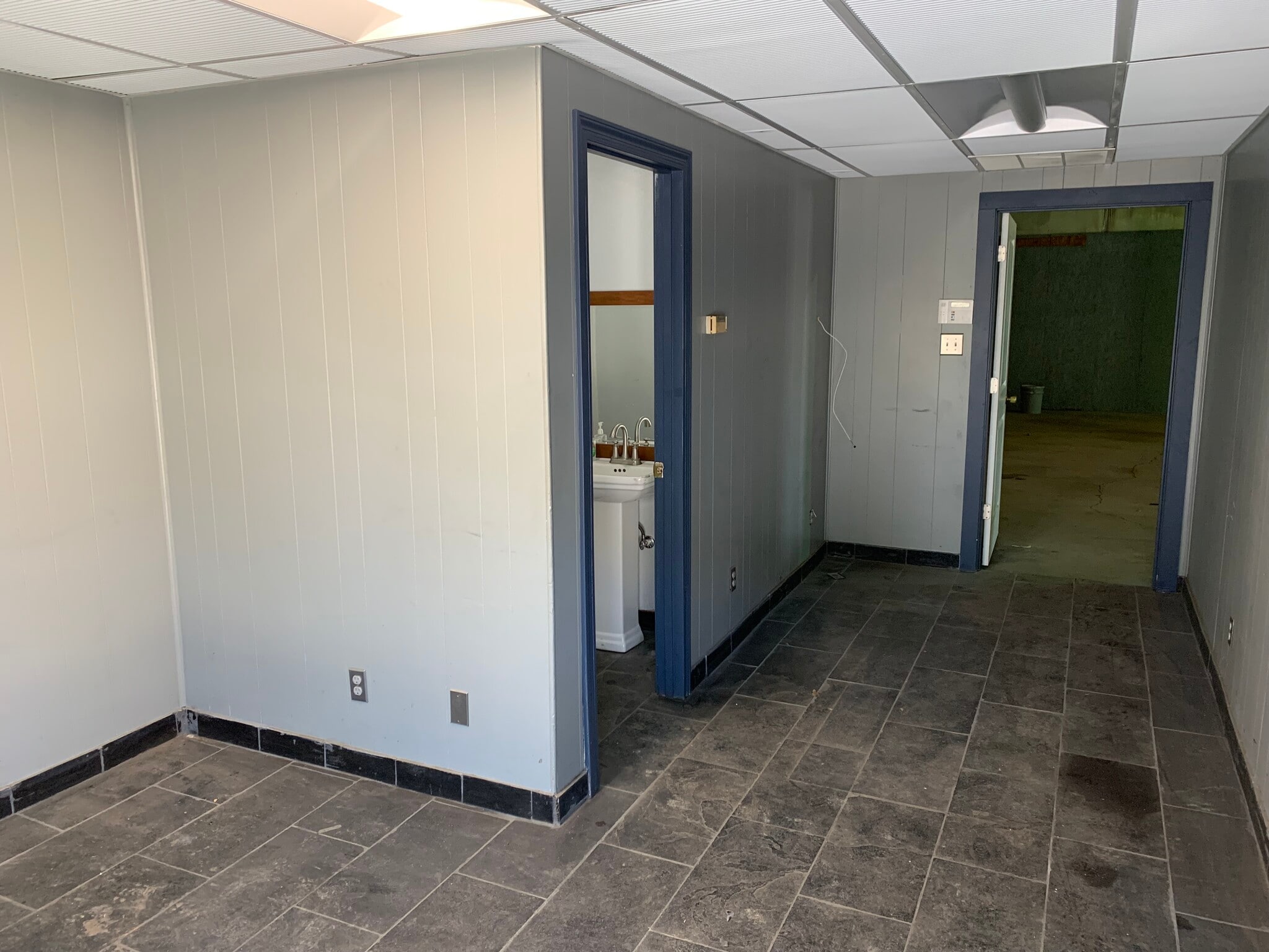 7365 Maddox Rd, Lithonia, GA for sale Interior Photo- Image 1 of 2