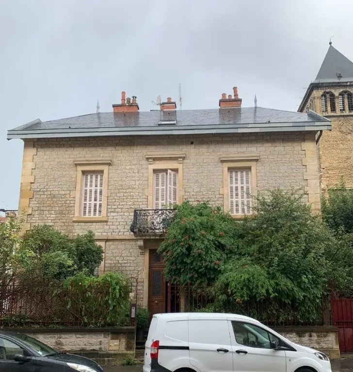 Office in Dijon for sale Building Photo- Image 1 of 8