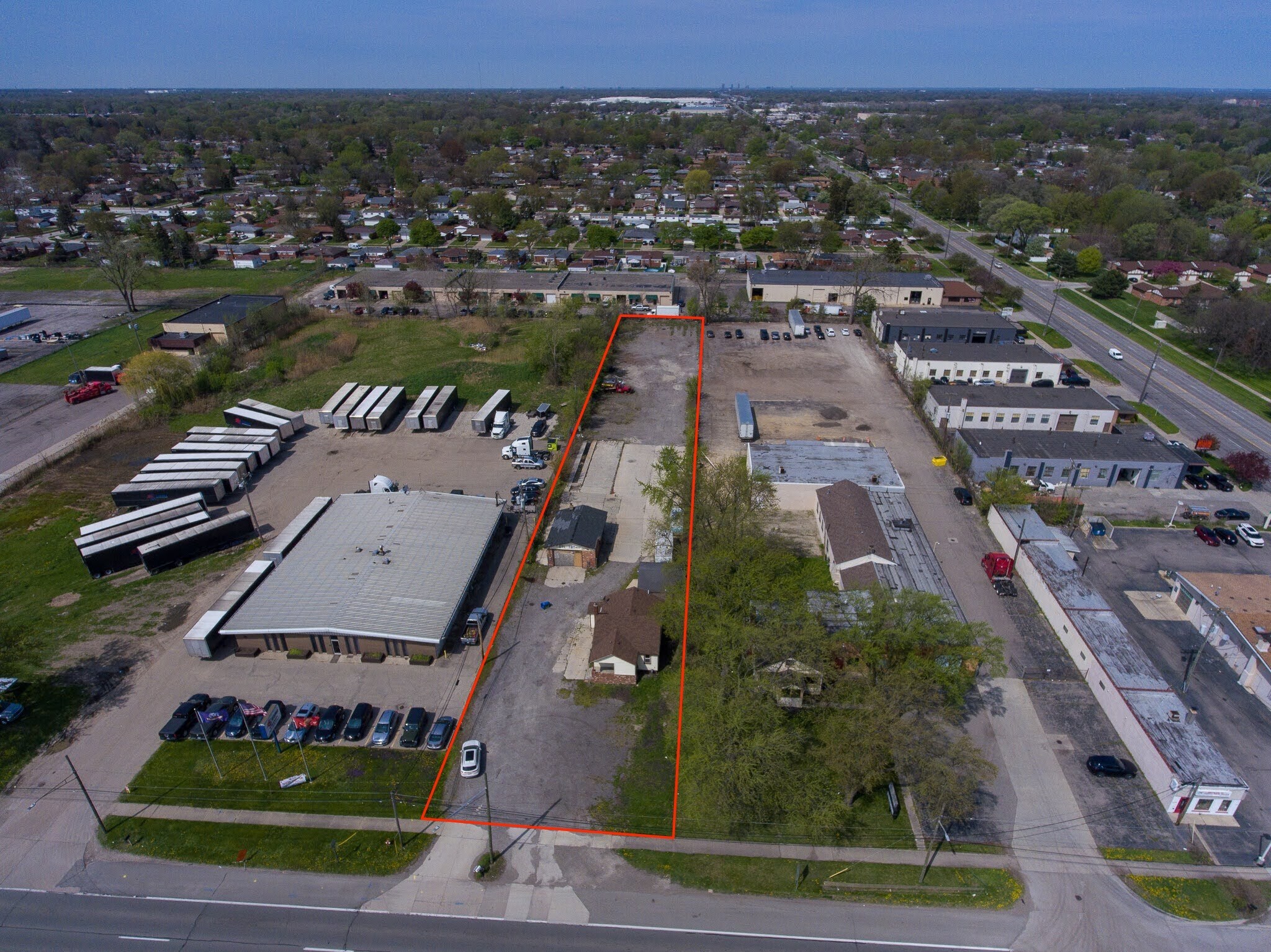 Servall Warren Michigan - 4tof0c0