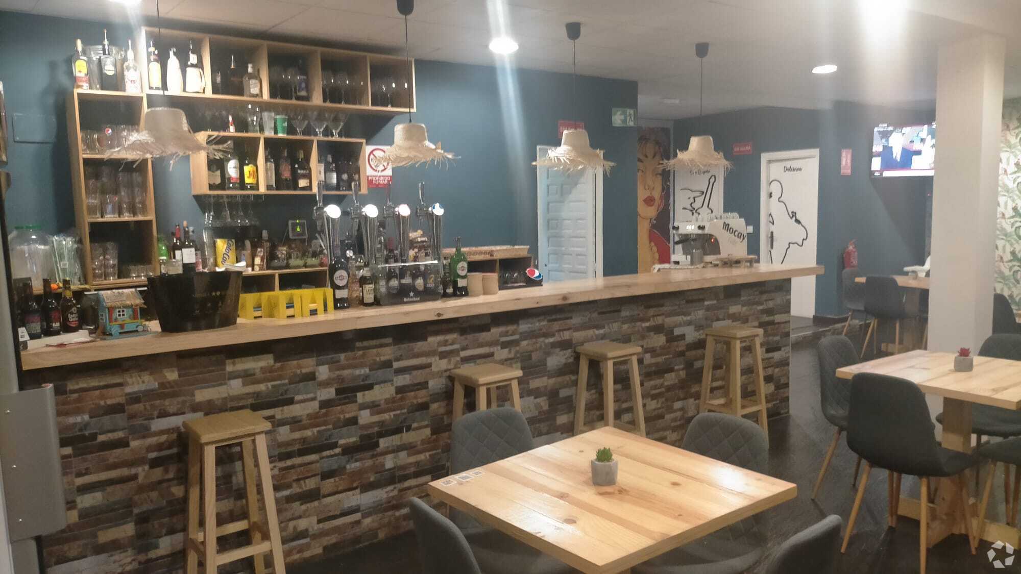 Calle Vaqueras, 1, Alcalá de Henares, Madrid for sale Primary Photo- Image 1 of 1