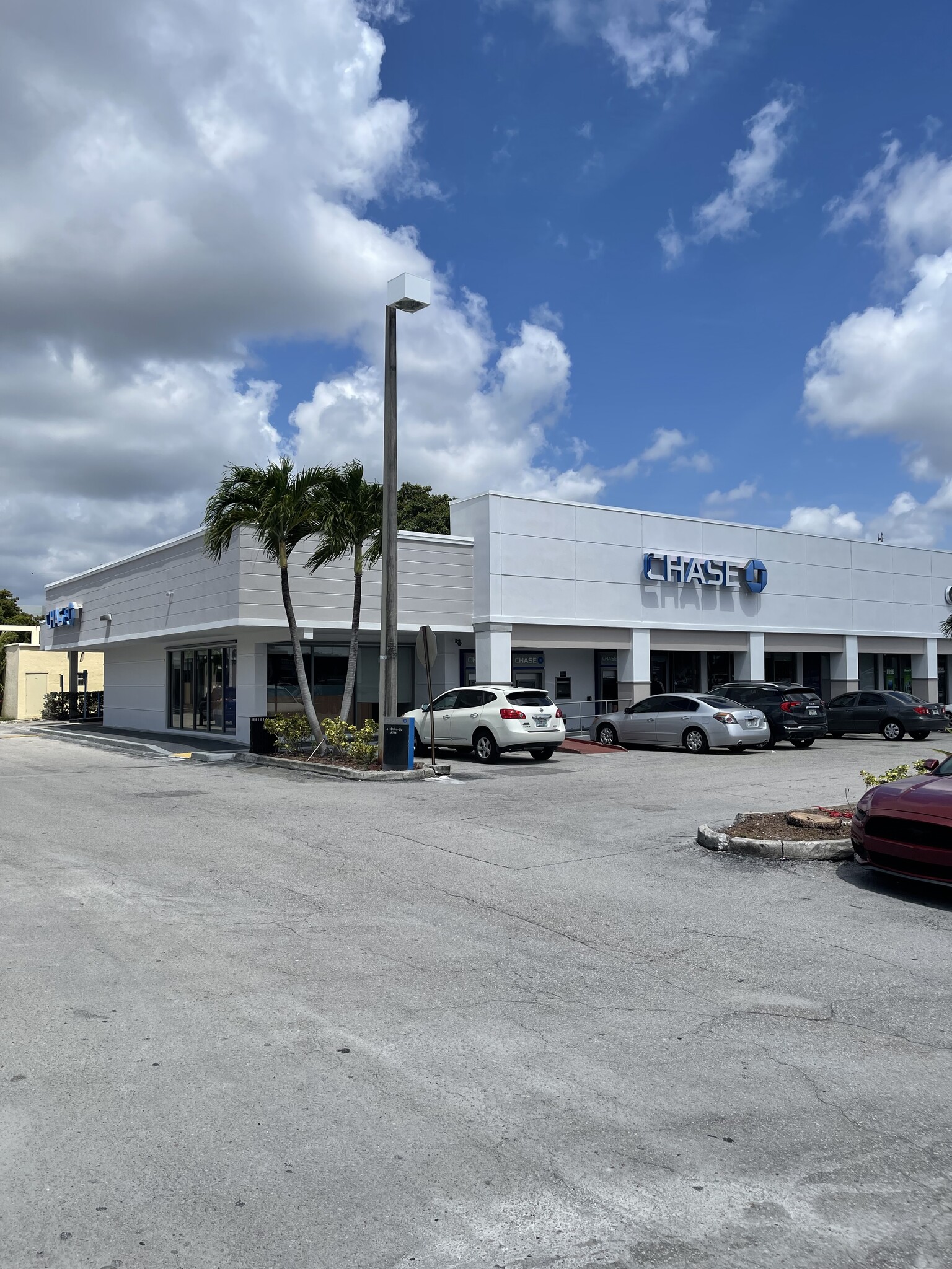 8500 SW 8th St, Miami, FL for lease Building Photo- Image 1 of 8