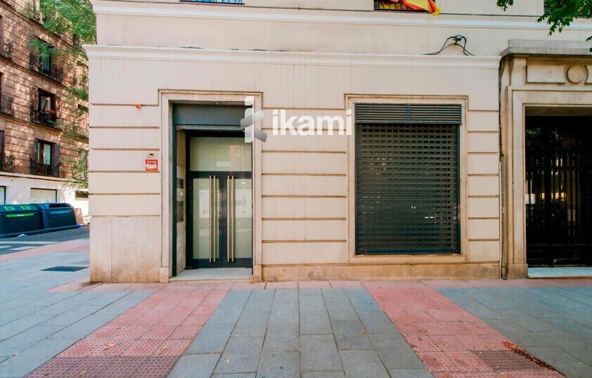 Madrid, MAD 28008 - Unit 2 -  - Interior Photo - Image 1 of 10
