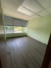 1515 N Harlem Ave, Oak Park, IL for lease Interior Photo- Image 2 of 6