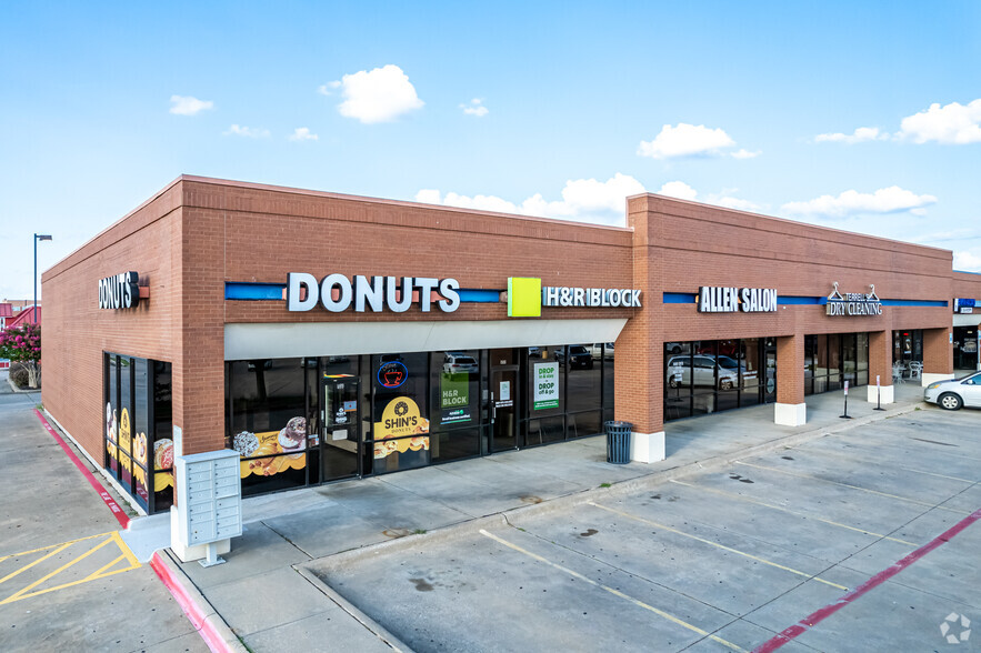 204-206 N Greenville Ave, Allen, TX for lease - Building Photo - Image 3 of 7