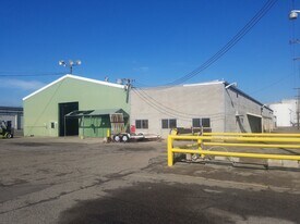 705 E Whitmore Ave, Modesto CA - Warehouse