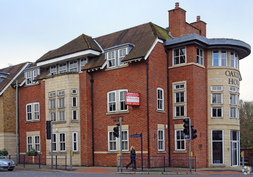 34 Bell St, Reigate for lease - Primary Photo - Image 1 of 3