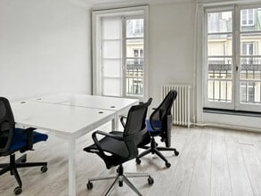 40 - 40Bis Rue Du Faubourg Poissonnière, Paris for lease Interior Photo- Image 2 of 11