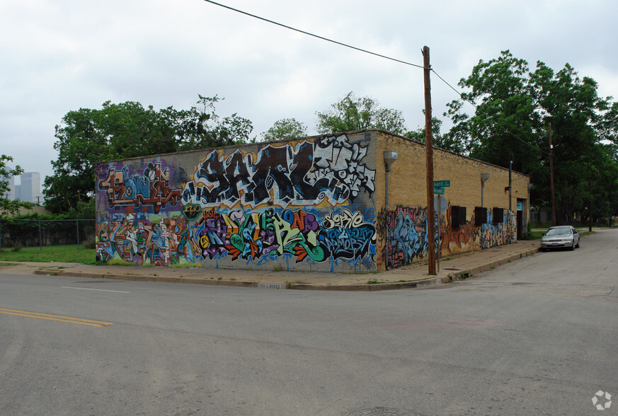 1730 S Akard St, Dallas, TX for lease - Primary Photo - Image 1 of 3