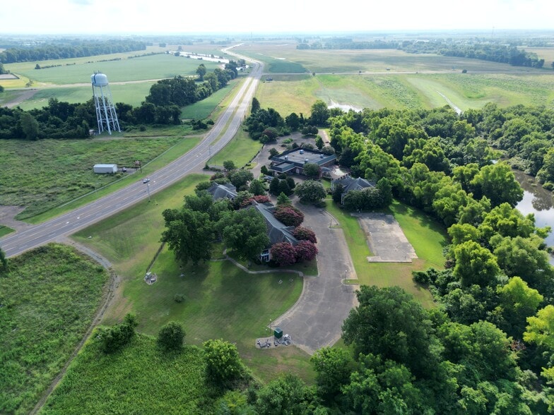 1724 Casino Center Dr, Robinsonville, MS for sale - Building Photo - Image 2 of 3