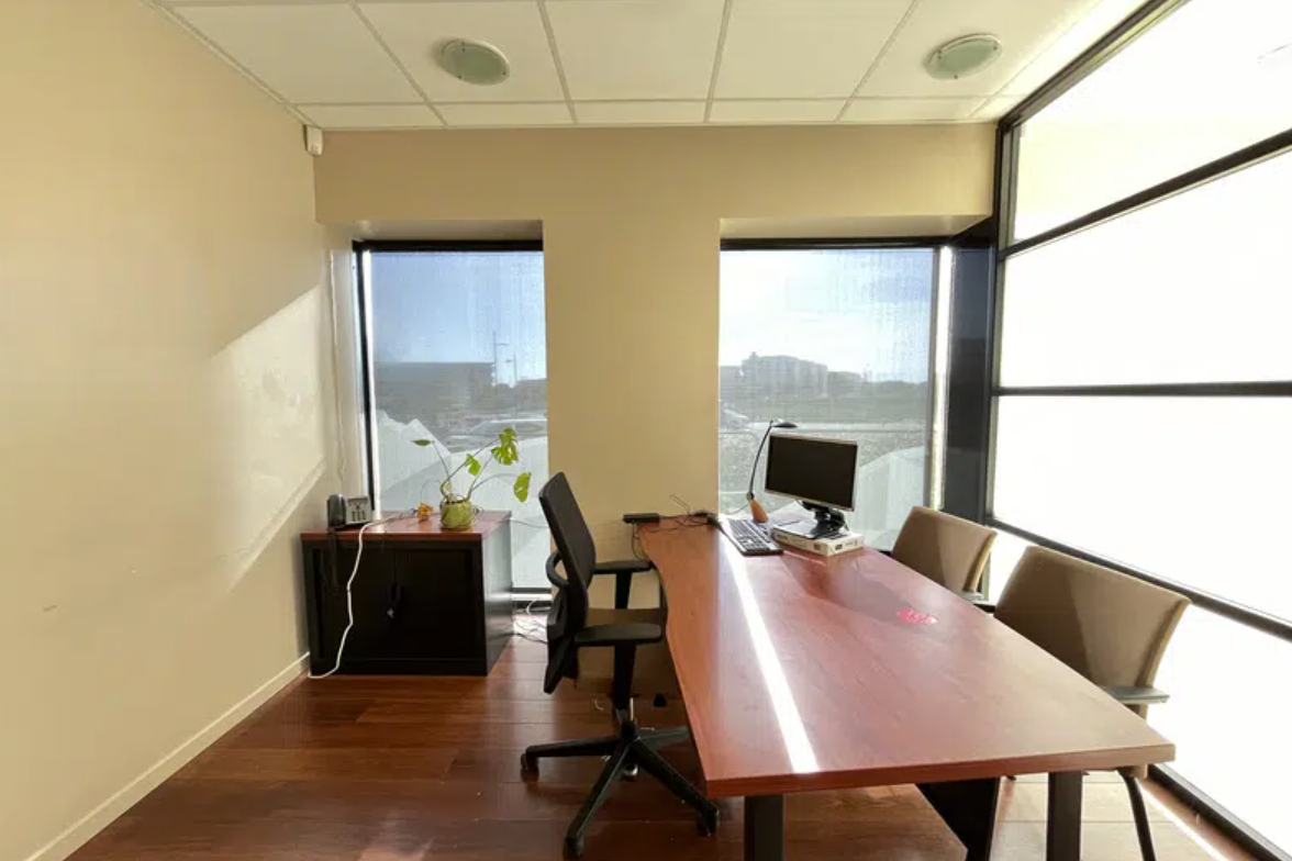 Office in Montpellier for lease Interior Photo- Image 1 of 9