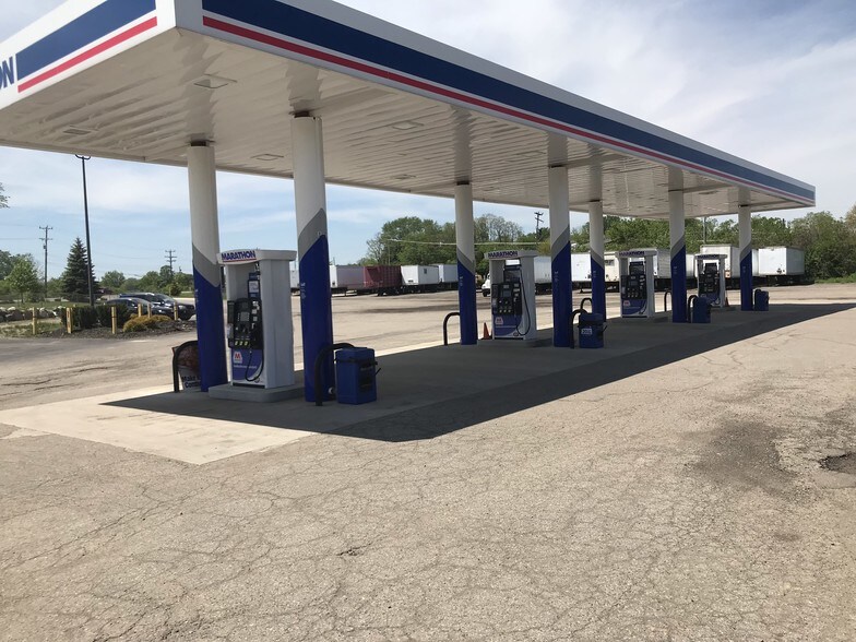 6900 Whitmore Lake Rd, Whitmore Lake, MI for sale - Building Photo - Image 1 of 1