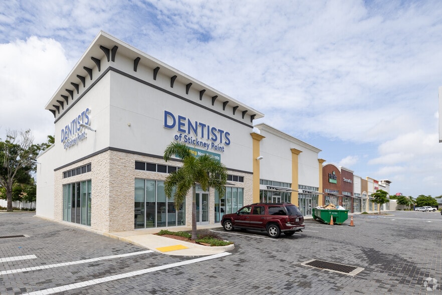 6310 S Tamiami Trl, Sarasota, FL for lease - Primary Photo - Image 1 of 1