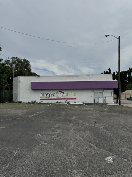 17575 Livernois Ave, Detroit, MI for sale - Building Photo - Image 3 of 9