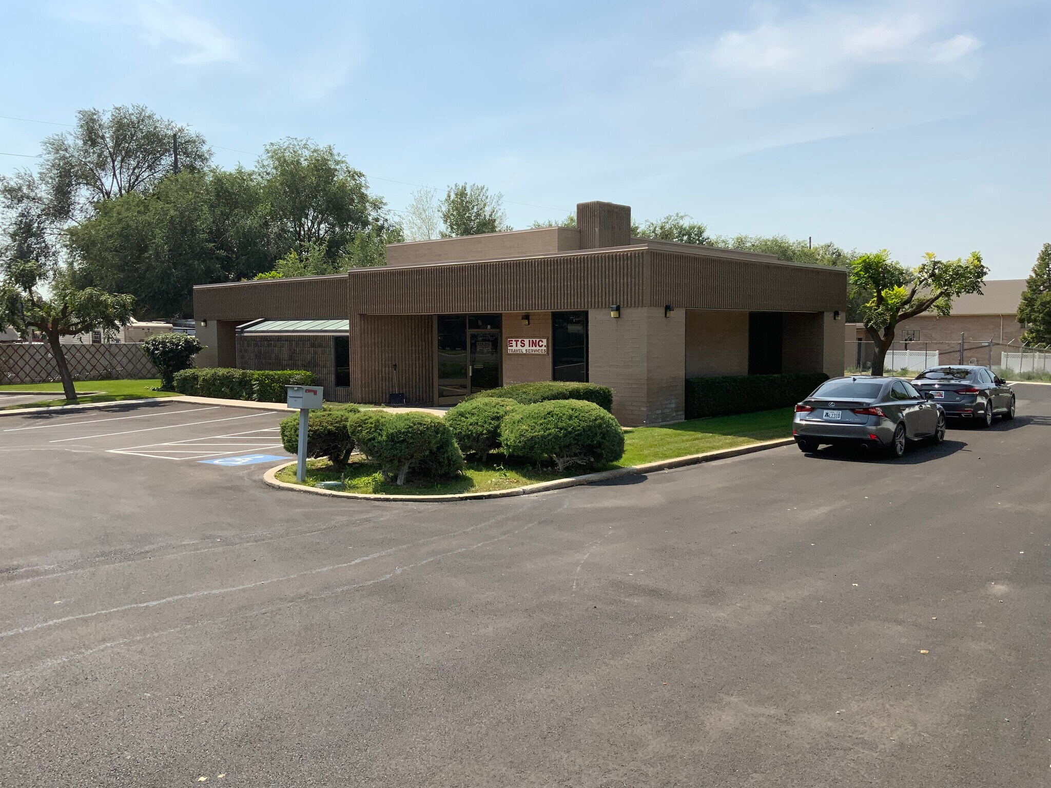 10 S State St, Lindon, UT for sale Primary Photo- Image 1 of 1