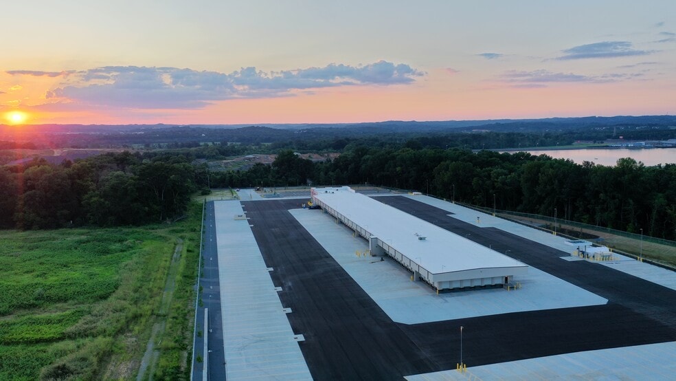 790 Burnett rd, Old Hickory, TN for lease - Building Photo - Image 3 of 5