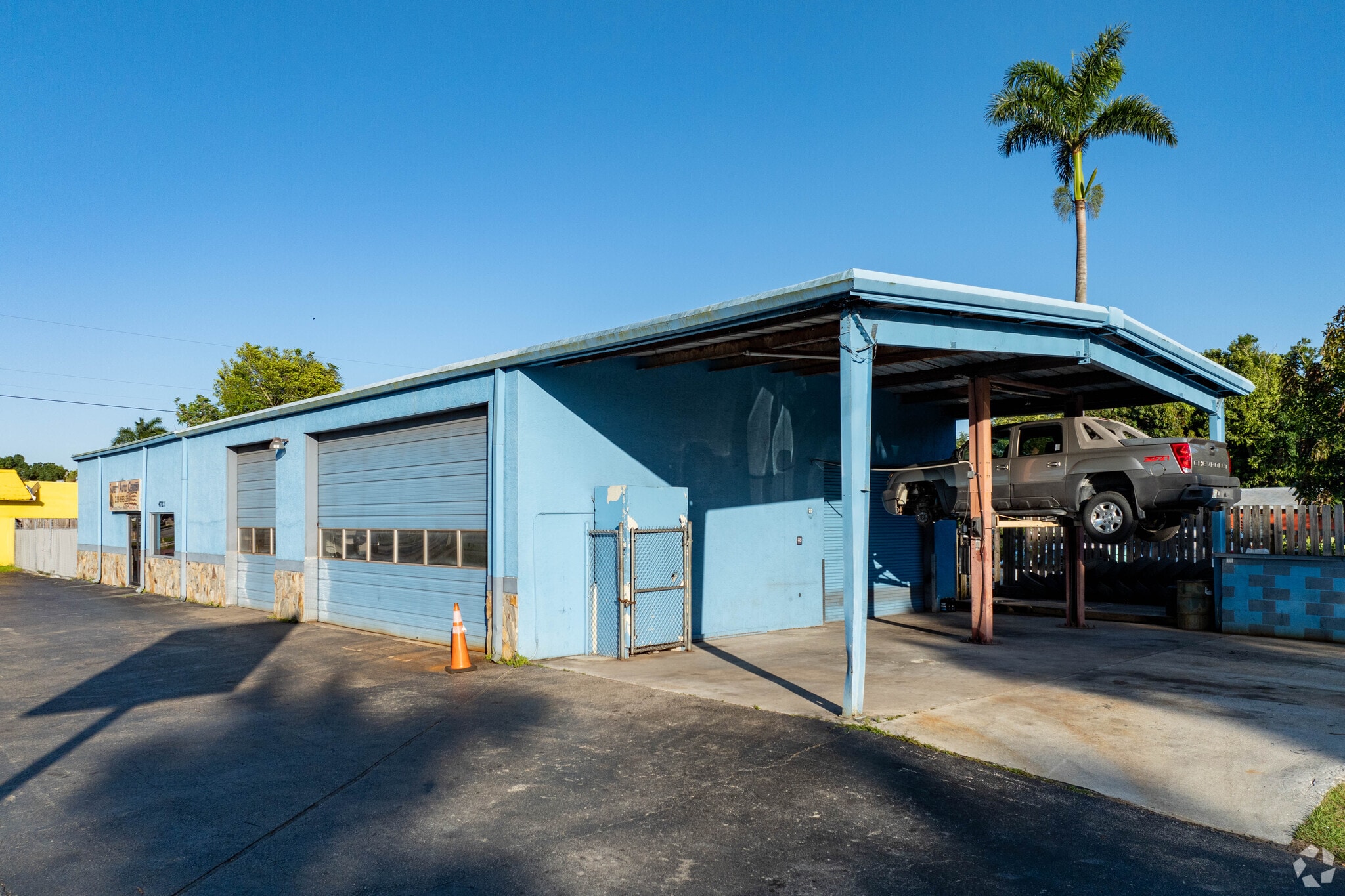 4722 Palm Beach Blvd, Fort Myers, FL for sale Primary Photo- Image 1 of 1