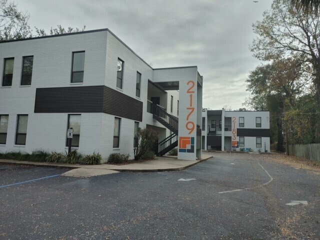 2179 Ashley Phosphate Rd, North Charleston, SC for sale - Building Photo - Image 2 of 6