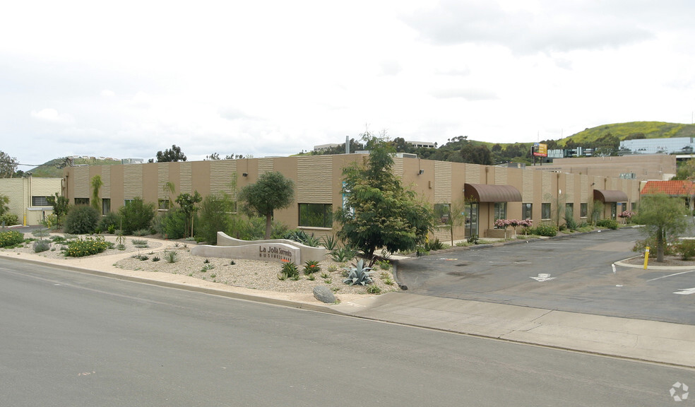 10451-10455 Roselle St, San Diego, CA for lease - Building Photo - Image 3 of 18