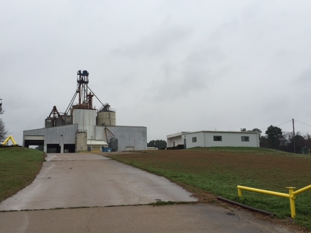 220 Progress Blvd, Longview, TX for lease Primary Photo- Image 1 of 90