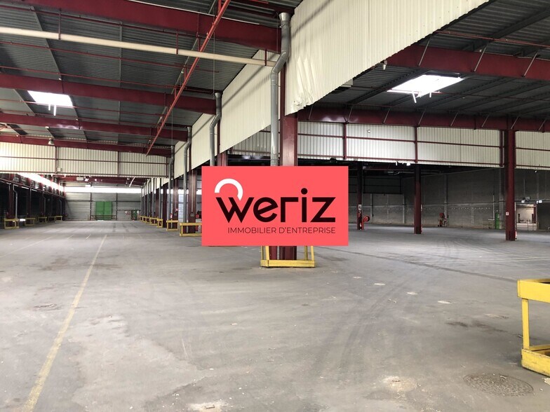 Industrial in Vitrolles for lease - Building Photo - Image 3 of 6