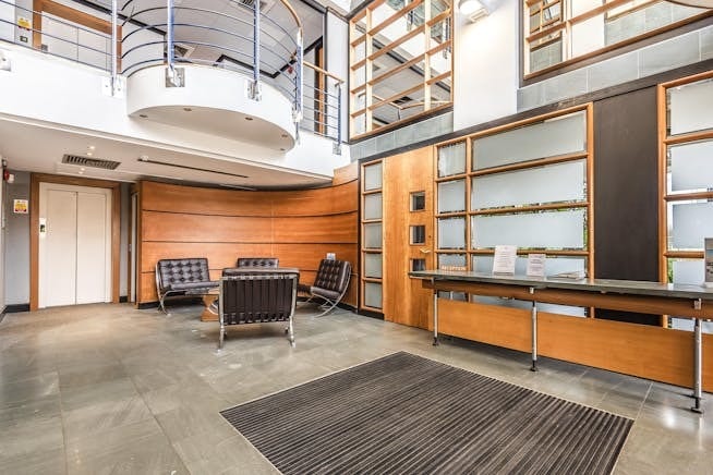 40 Church St, Staines for sale - Interior Photo - Image 2 of 5