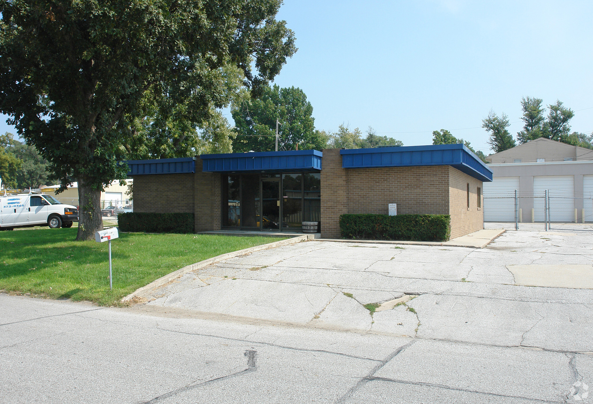 8317 Grant St, Omaha, NE for sale Primary Photo- Image 1 of 1