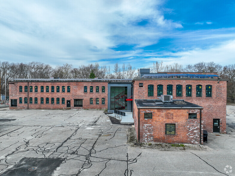 224 Calvary St, Waltham, MA for lease - Primary Photo - Image 1 of 4