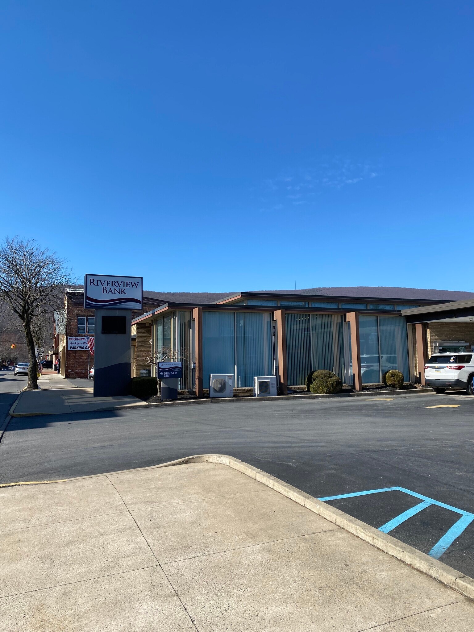 16 W Shirley St, Mount Union, PA 17066