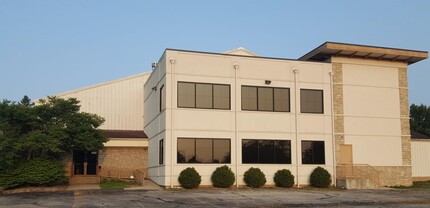 4555-4559 Knightsbridge Blvd, Columbus, OH for lease Building Photo- Image 1 of 3