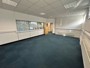 3 Grove Pl, Swansea for lease Interior Photo- Image 1 of 13
