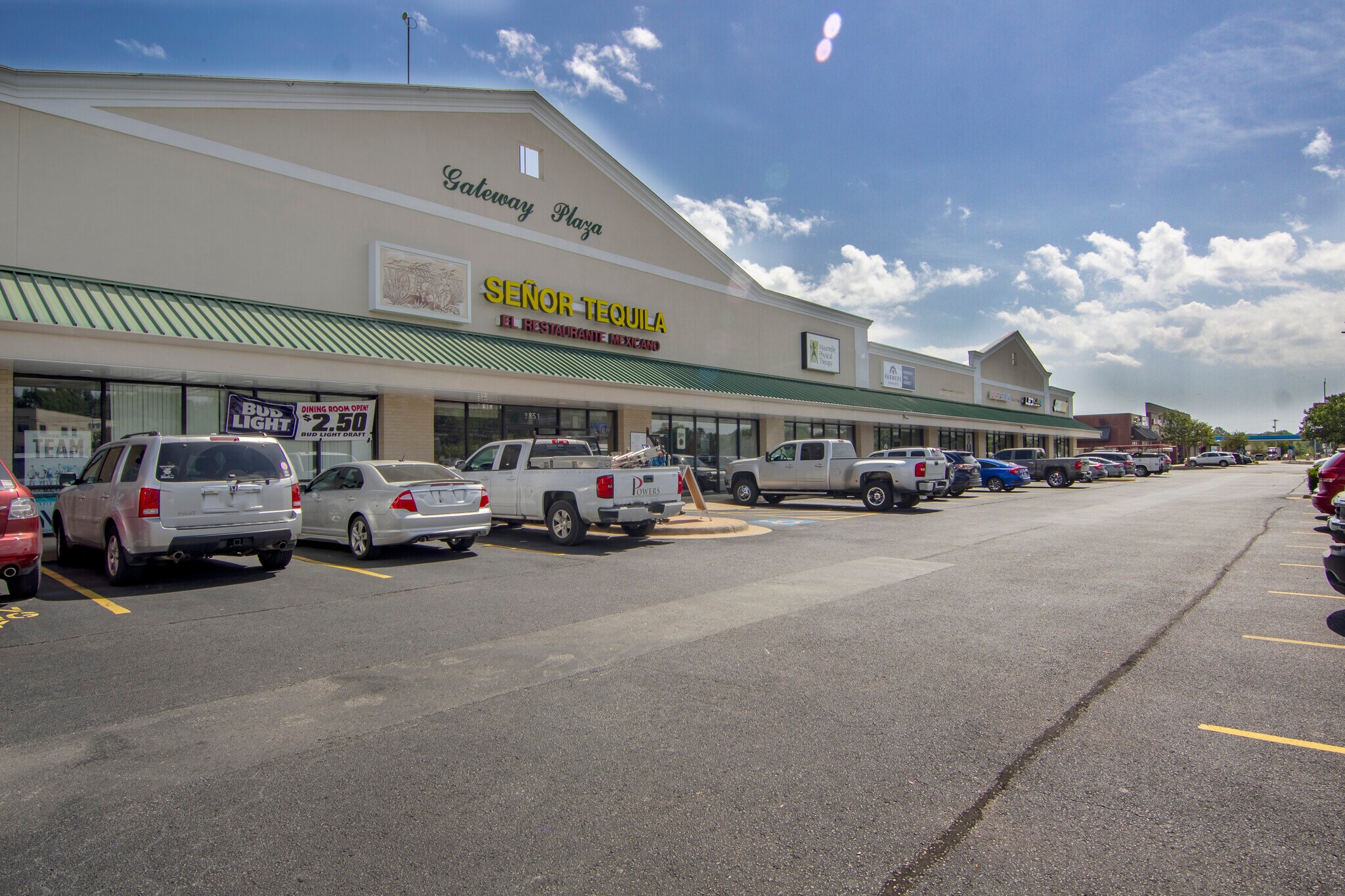 9801-9883 Maumelle Blvd, Maumelle, AR for lease Building Photo- Image 1 of 4