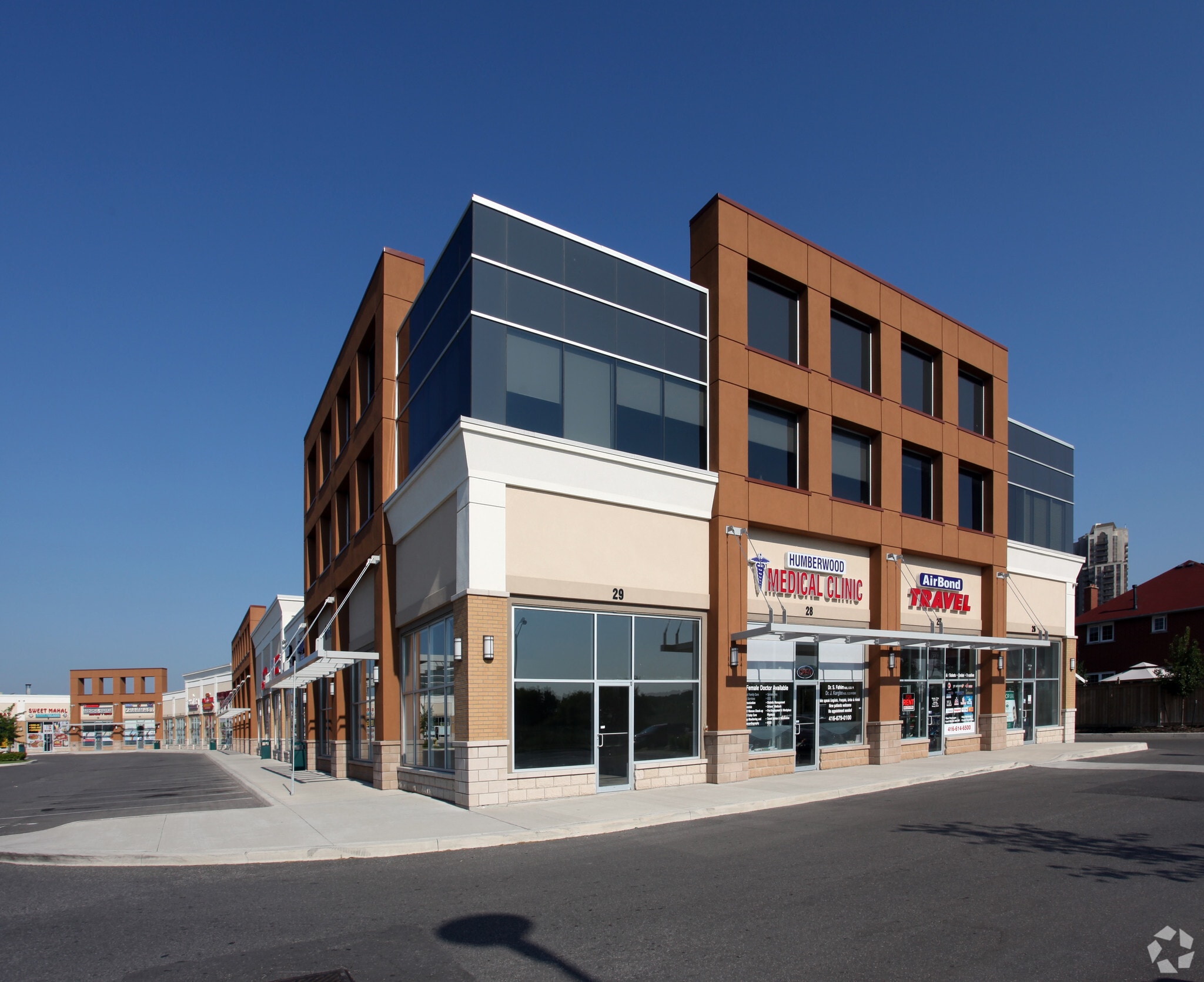 670-680 Rexdale Blvd, Toronto, ON for sale Primary Photo- Image 1 of 1