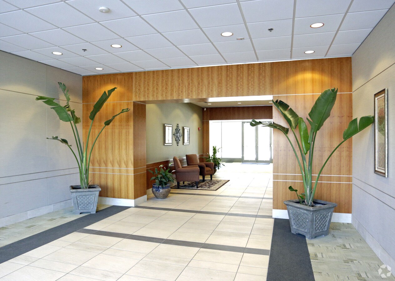 2000 Water View Dr, Hamilton, NJ 08691 10002000 Waterview Drive