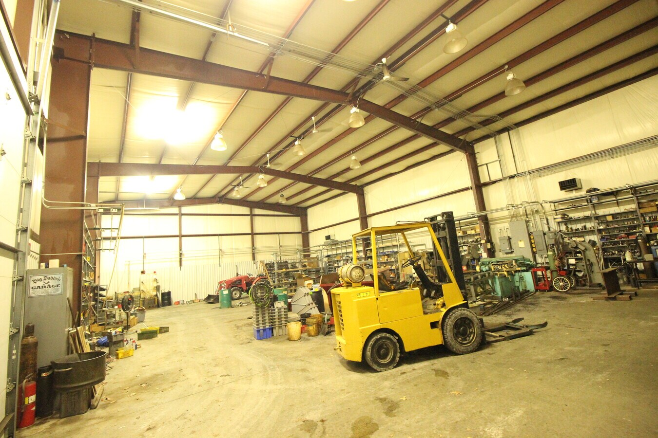 18133 Leonard Ln, Neosho, MO 64850