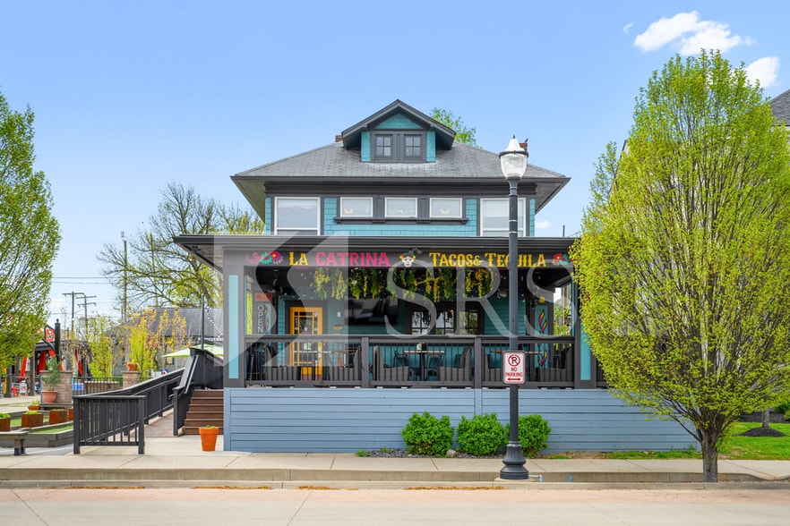 Restaurant and Entertainment Venue portfolio of 2 properties for sale on LoopNet.com - Building Photo - Image 3 of 3