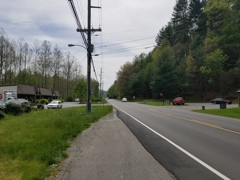 7931 Highway 105, Boone, NC for sale - Primary Photo - Image 1 of 1
