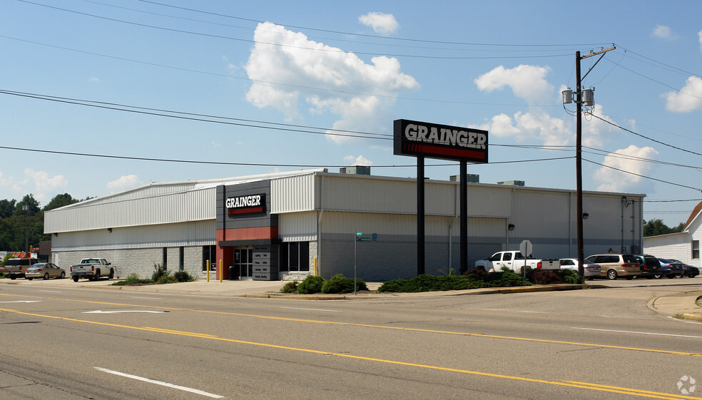 900 Division St, Parkersburg, WV for lease - Building Photo - Image 2 of 8