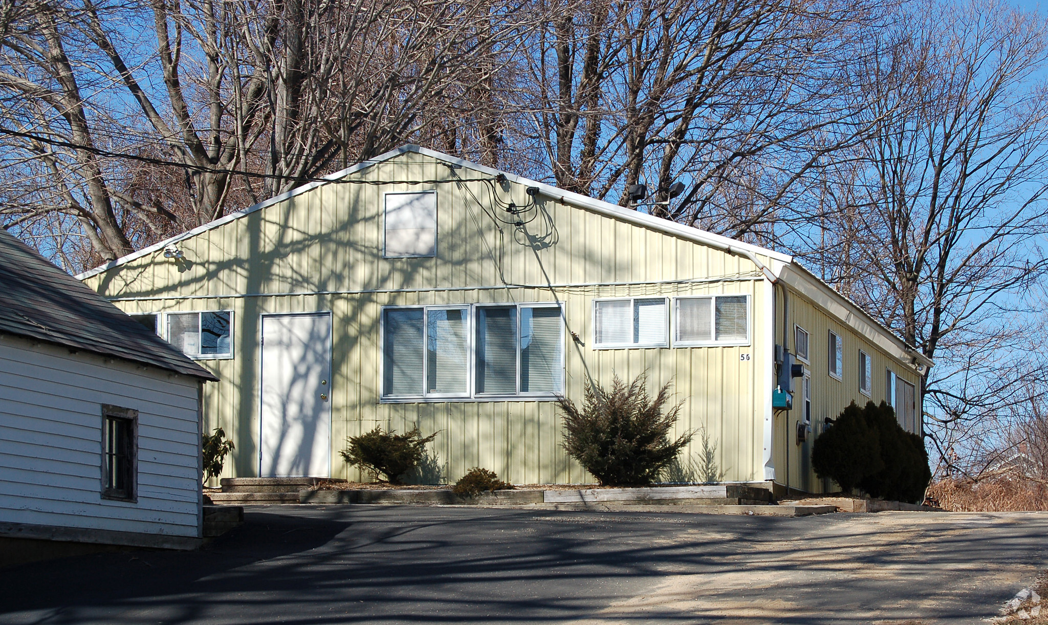 56 Elm St, Branford, CT for sale Primary Photo- Image 1 of 3