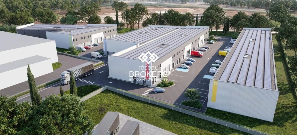 Flex in Fay-aux-Loges for sale - Building Photo - Image 2 of 7