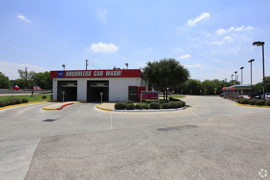 10902 S Post Oak Rd, Houston, TX for sale - Building Photo - Image 2 of 13