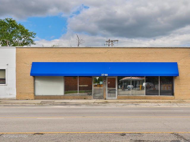 3748 W Oakton St, Skokie, IL for sale - Building Photo - Image 1 of 1