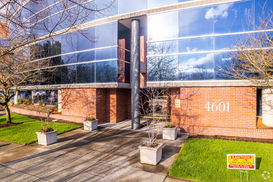 4601 NE 77th Ave, Vancouver, WA for lease - Building Photo - Image 3 of 11