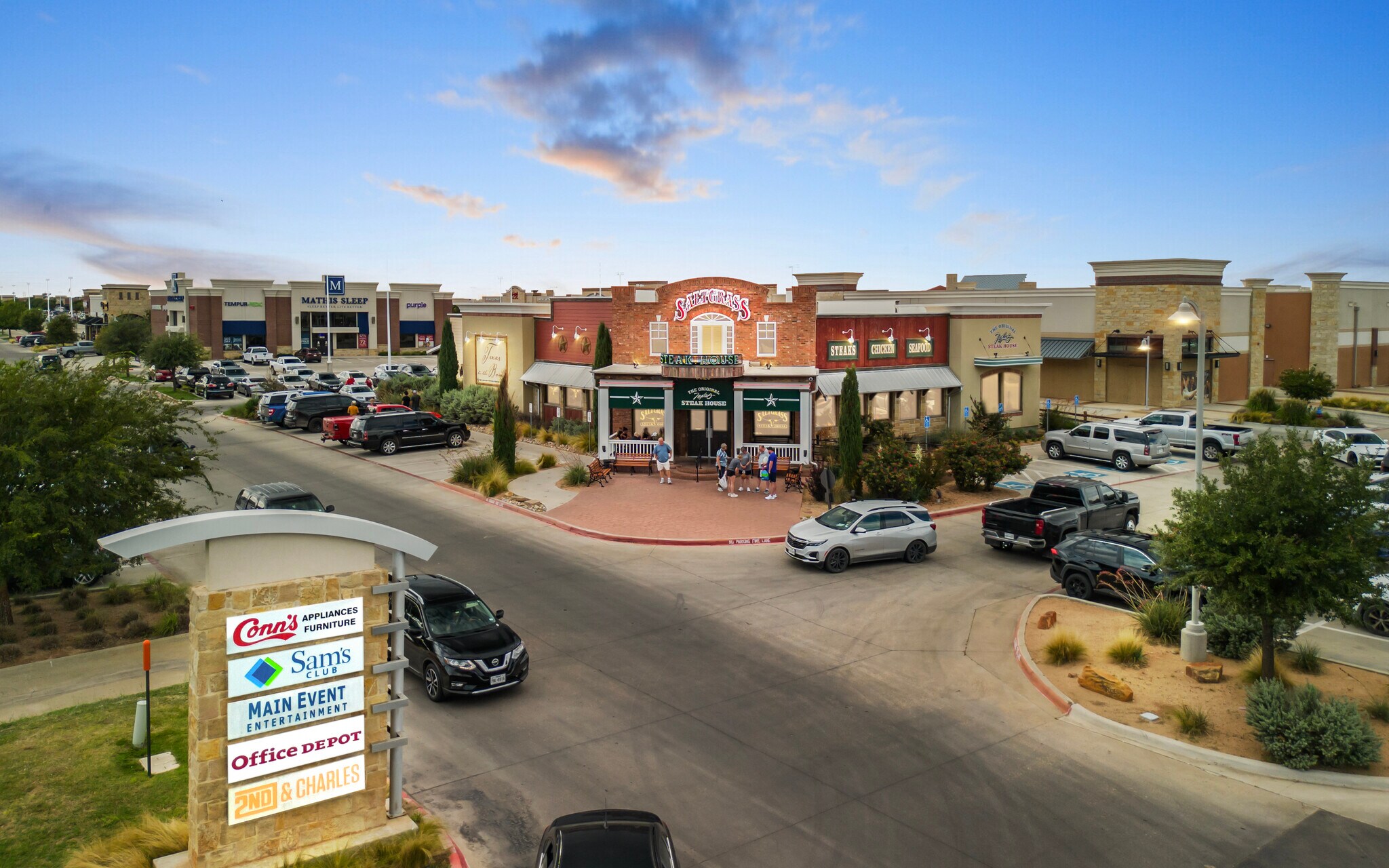 6026 Marsha Sharp Fwy, Lubbock, TX for sale Primary Photo- Image 1 of 1